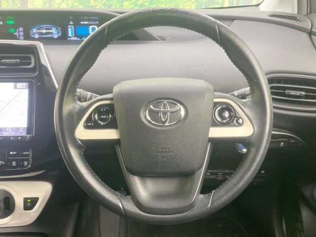 TOYOTA PRIUS 2017 Image 31