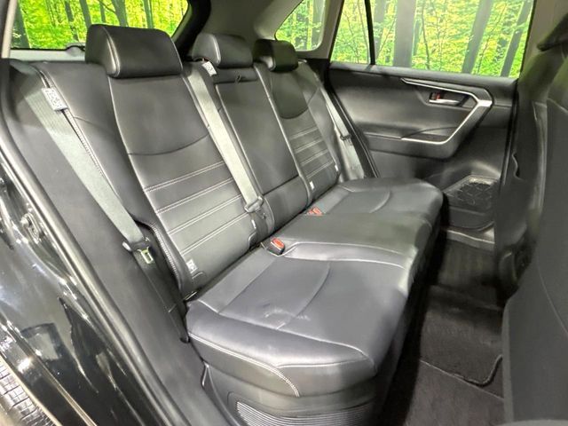 TOYOTA RAV4 HYBRID 4WD 2019 Image 31