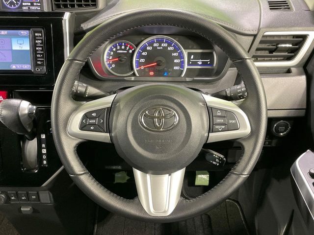 TOYOTA TANK 2017 Image 31