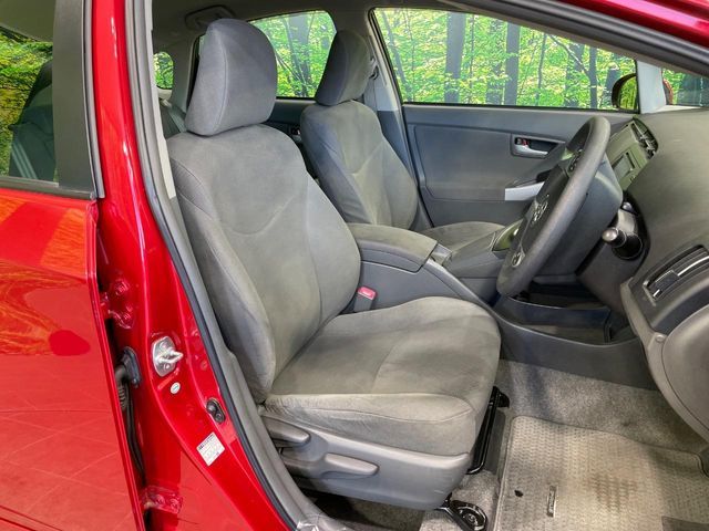 TOYOTA PRIUS 2011 Image 31