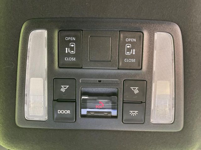 TOYOTA NOAH HYBRID 2024 Image 31