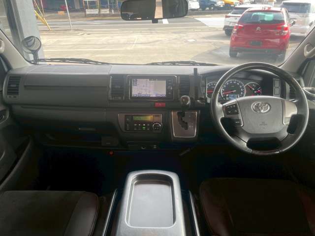 TOYOTA HIACE VAN 2WD 2018 Image 31