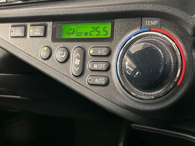 TOYOTA AQUA 2014 Image 31