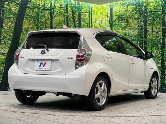 TOYOTA AQUA 2014 Image 31