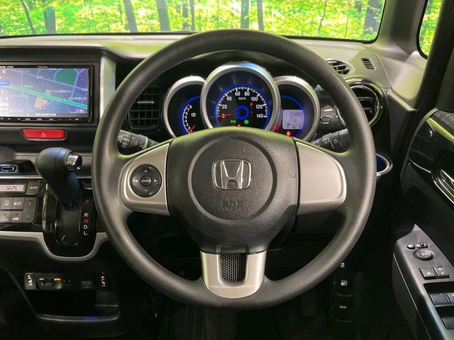 HONDA N BOX CUSTOM 2017 Image 31