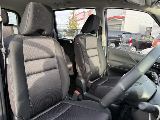 NISSAN SERENA  S-HYBRID 4WD 2018 Image 31