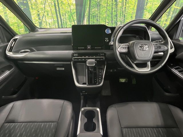 TOYOTA NOAH HYBRID 2023 Image 31