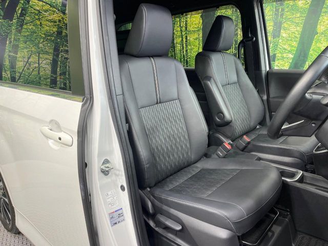 TOYOTA NOAH HYBRID 2023 Image 31