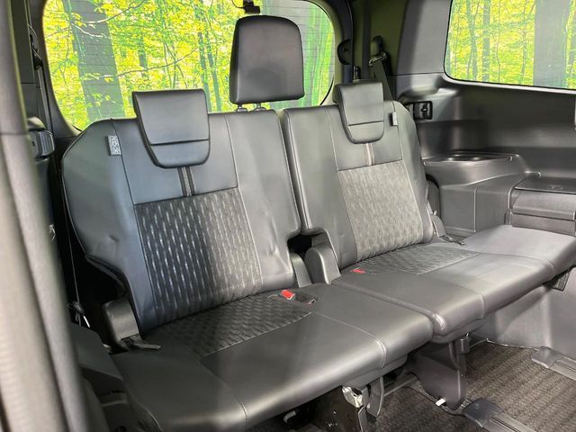 TOYOTA NOAH HYBRID 2023 Image 31