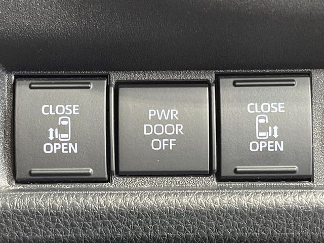 TOYOTA SIENTA HYBRID 2024 Image 31