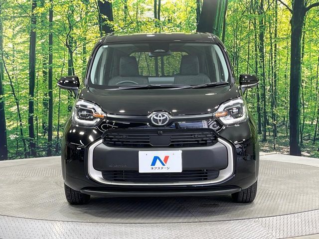 TOYOTA SIENTA HYBRID 2024 Image 31