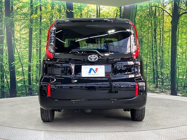 TOYOTA SIENTA HYBRID 2024 Image 31