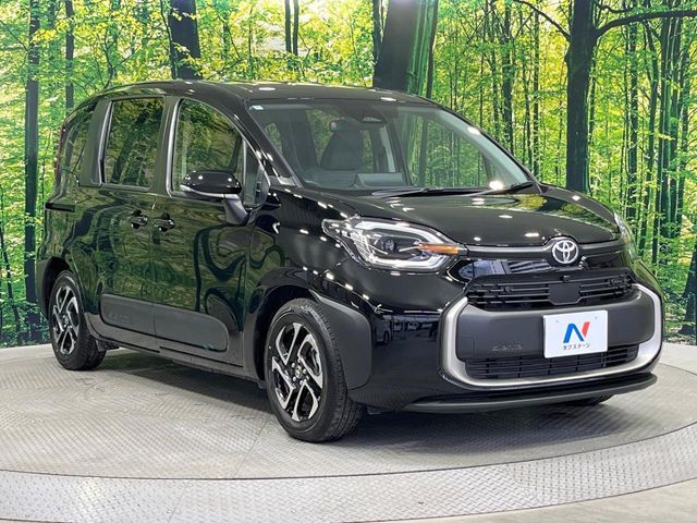 TOYOTA SIENTA HYBRID 2024 Image 31