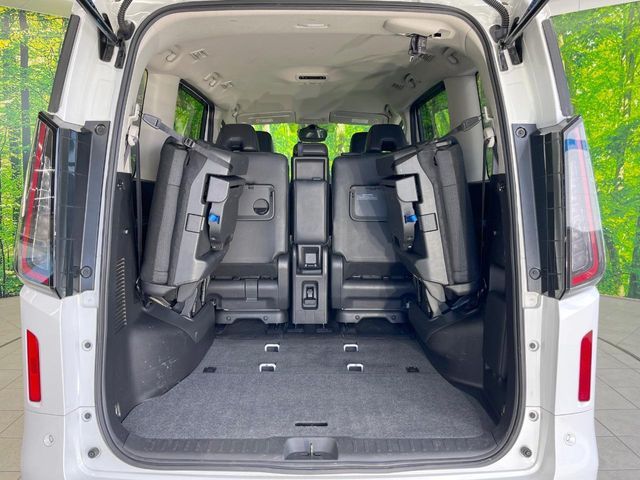 NISSAN SERENA  WG 2023 Image 31