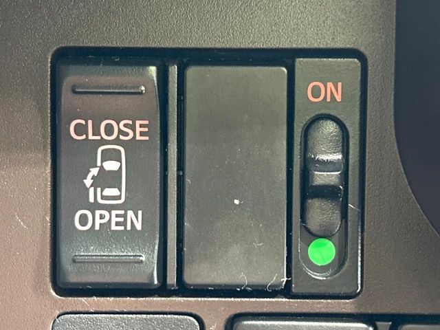 TOYOTA TANK 2018 Image 31