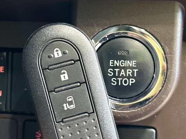 TOYOTA TANK 2018 Image 31