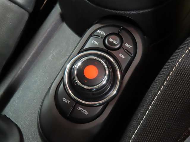 BMW MINI COOPER D 5DOOR 2021 Image 31