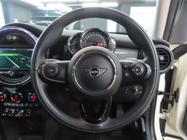 BMW MINI COOPER D 5DOOR 2021 Image 31