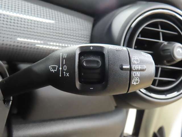 BMW MINI COOPER D 5DOOR 2021 Image 31