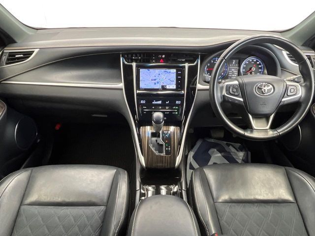 TOYOTA HARRIER 2WD 2017 Image 31