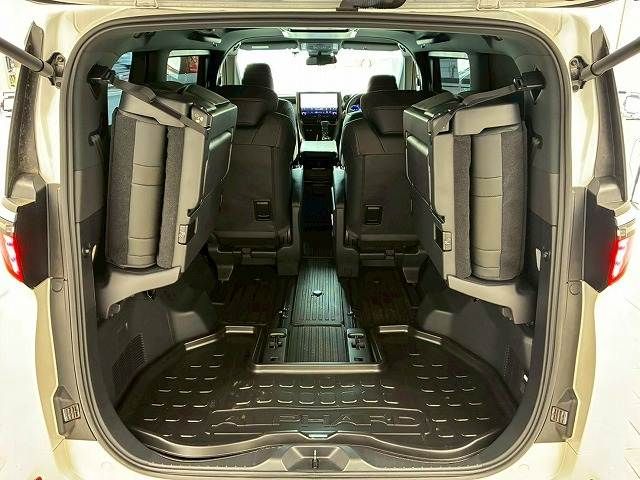 TOYOTA ALPHARD HYBRID 2023 Image 31