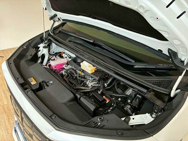 TOYOTA ALPHARD HYBRID 2023 Image 31