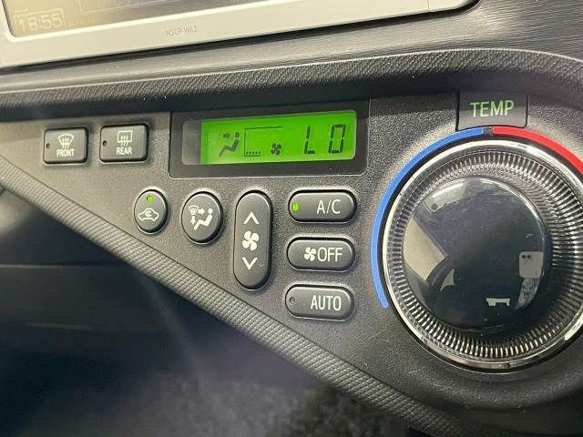 TOYOTA AQUA 2013 Image 31