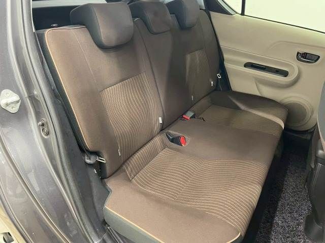 TOYOTA AQUA 2013 Image 31