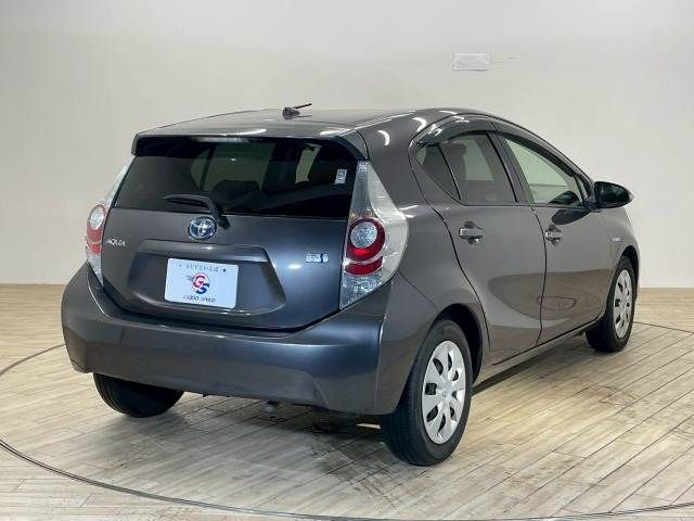 TOYOTA AQUA 2013 Image 31