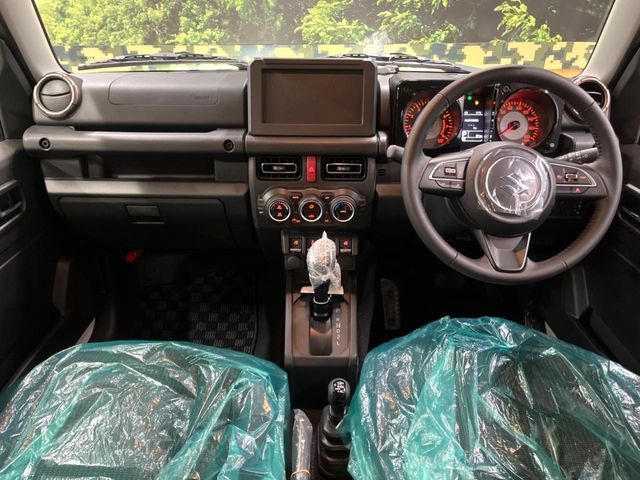 SUZUKI JIMNY NOMADE 2025 Image 31