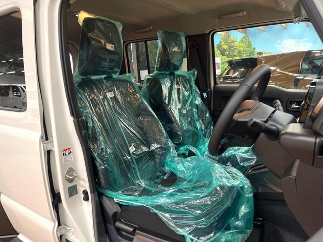 SUZUKI JIMNY NOMADE 2025 Image 31