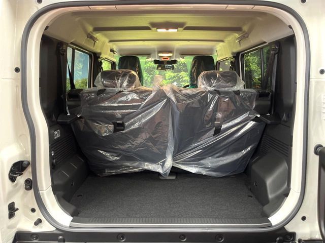 SUZUKI JIMNY NOMADE 2025 Image 31