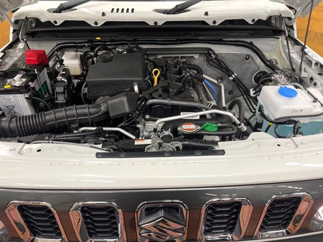 SUZUKI JIMNY NOMADE 2025 Image 31