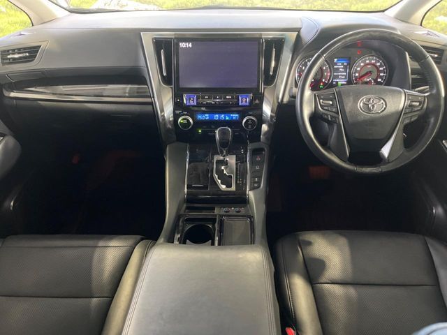 TOYOTA ALPHARD 2018 Image 31