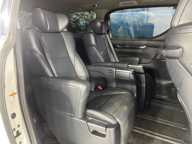 TOYOTA ALPHARD 2018 Image 31