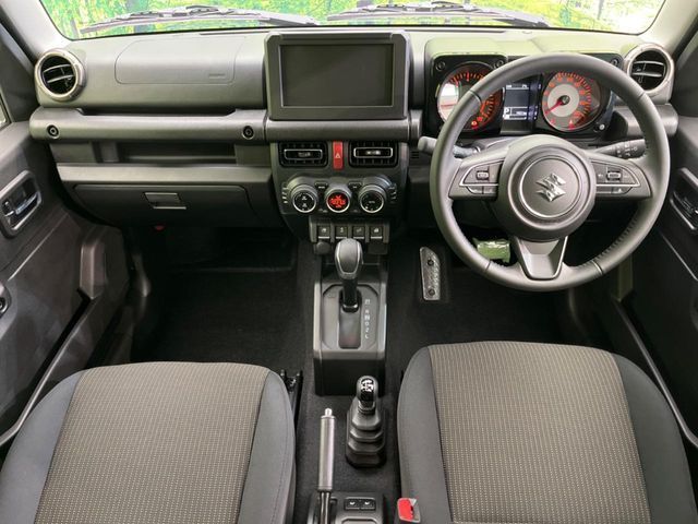 SUZUKI JIMNY NOMADE 2025 Image 31