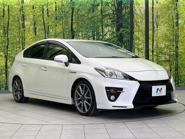 TOYOTA PRIUS 2012 Image 31