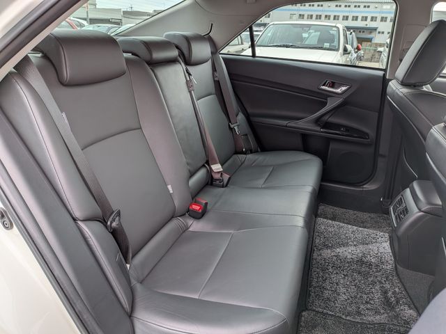 TOYOTA MARK X 2018 Image 31