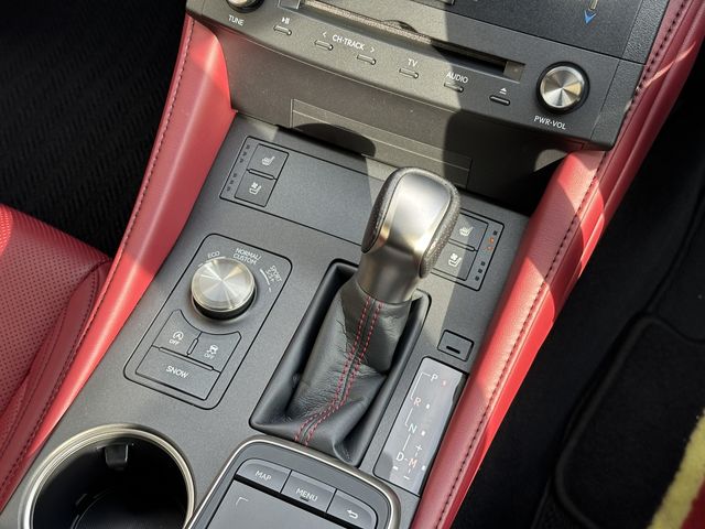 TOYOTA LEXUS RC300 2018 Image 31