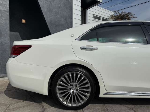 TOYOTA CROWN MAJESTA HYBRID 2014 Image 31