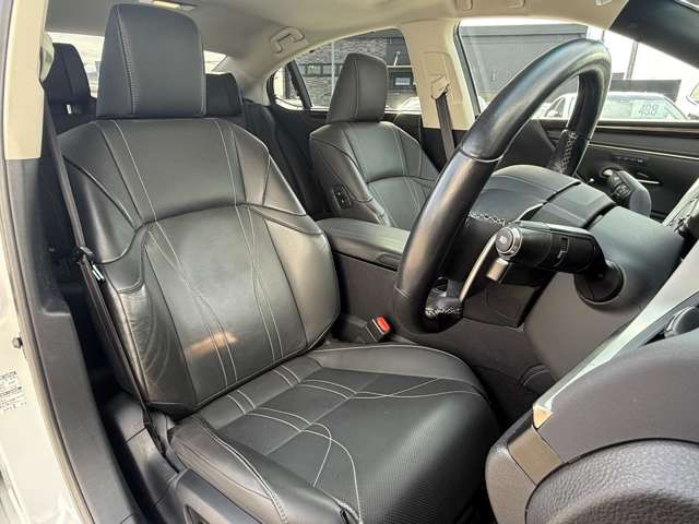 TOYOTA LEXUS ES300H 2019 Image 31