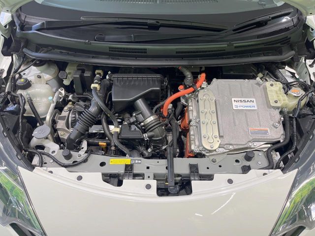NISSAN NOTE 2018 Image 31