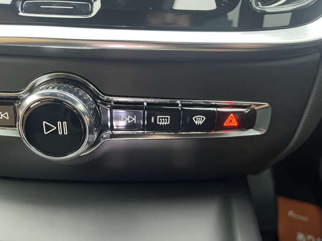 VOLVO V60 CROSS COUN 2024 Image 31