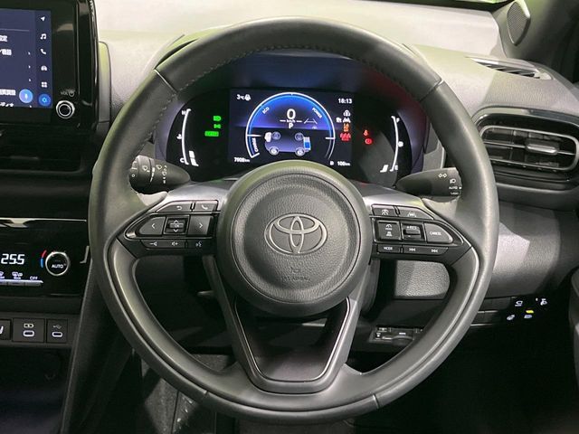 TOYOTA YARIS CROSS HYBRID 2024 Image 31