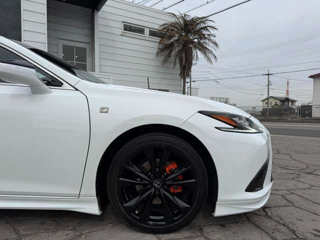 TOYOTA LEXUS ES300H 2024 Image 31