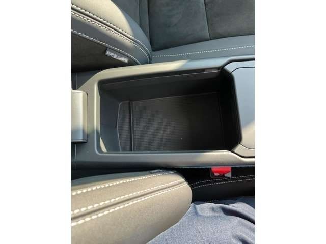 VOLVO C40 2022 Image 31