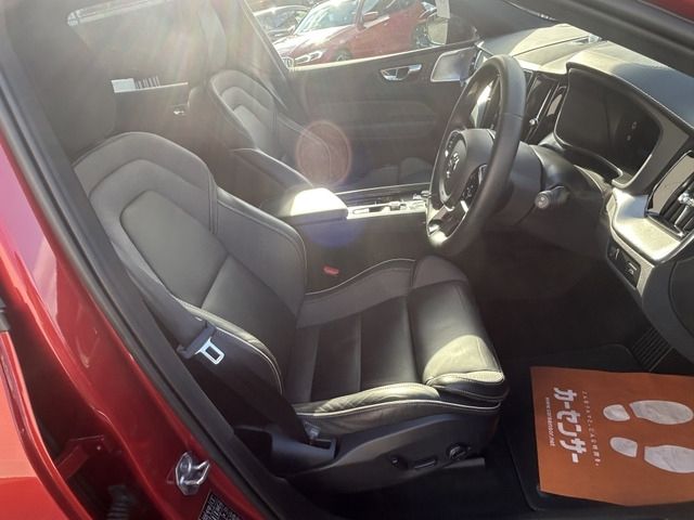 VOLVO XC60 2021 Image 31