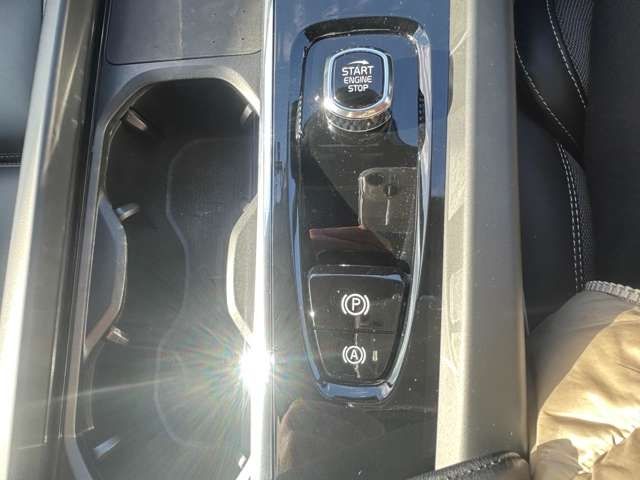 VOLVO XC60 2021 Image 31