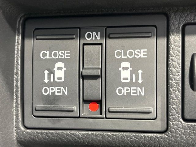 HONDA STEPWAGON E:HEV SPAD 2025 Image 31