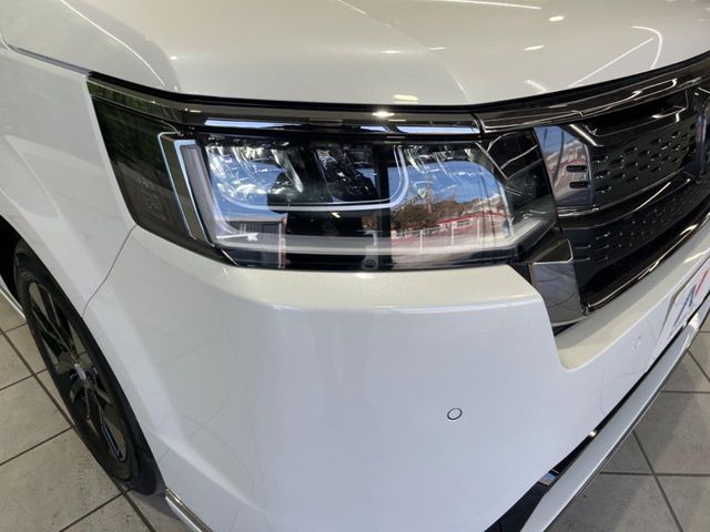 HONDA STEPWAGON E:HEV SPAD 2025 Image 31